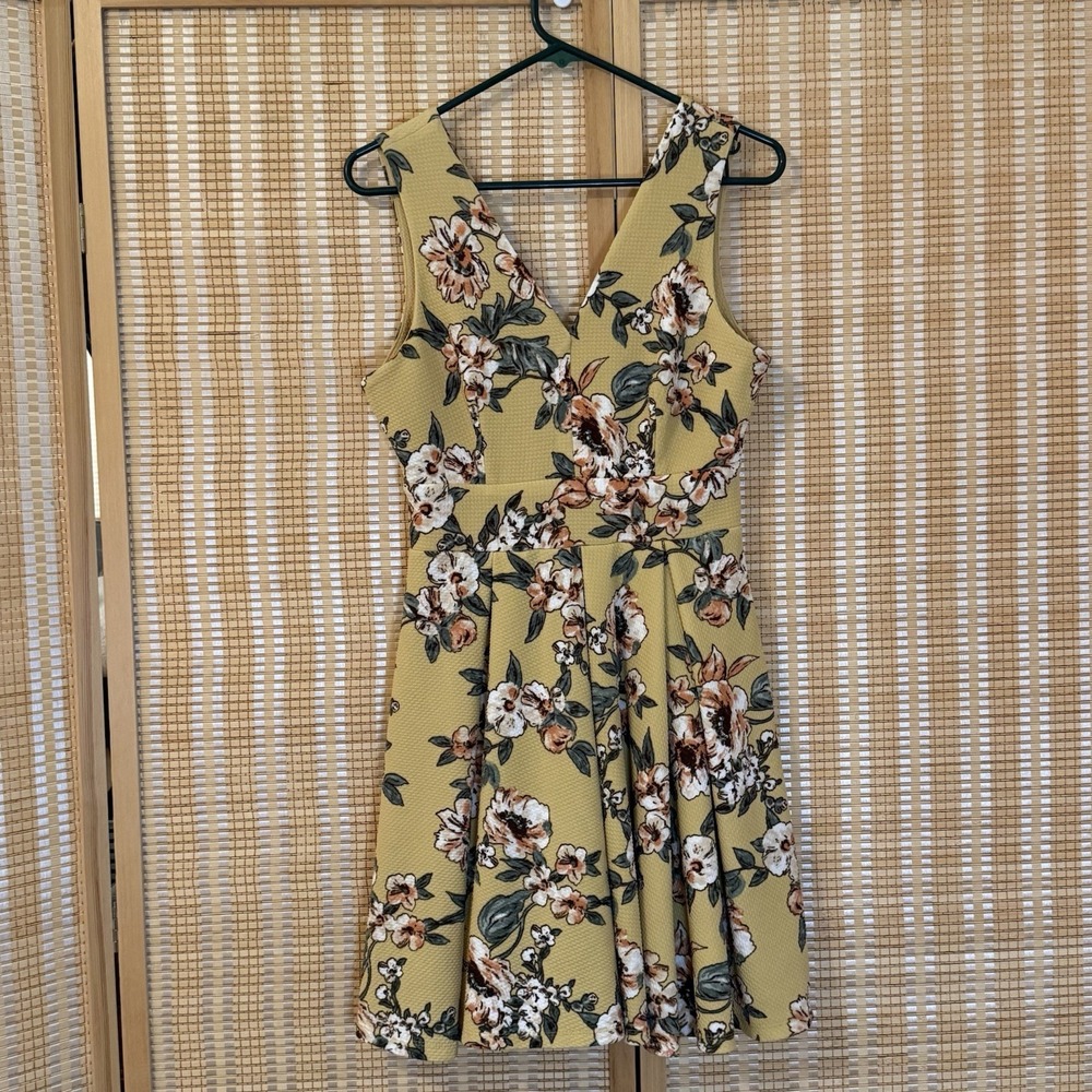 Haute Monde Womens L Dress Yellow Floral Sleeveless‎ Cottagecore Western Fairy